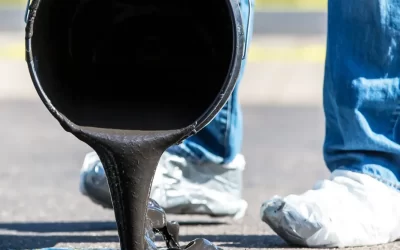 Top Reasons to Sealcoat Your Driveway Before the Seasons Change